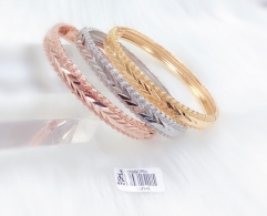 Glossy gorgeous gold/silver/rose gold bangle set