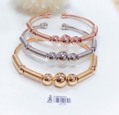 Glossy beads shiny bangle set