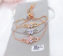 Four leaf style gem bangle set