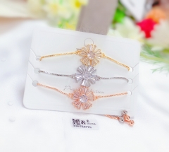 Shiny flower style gem bangle set