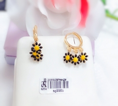 Black flower style bright pendant earring