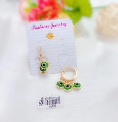 Green eye style shiny pendant earring