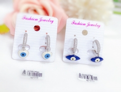 Eye style gem silver earring