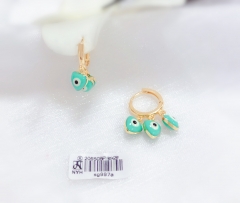 Green eye heart style shiny pendant earring