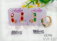 Red/green gem dazzling earring