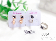 Black square gem bright earring