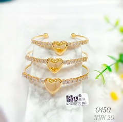 Heart shape gem bangle set