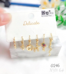 Irregular style gem gold earring