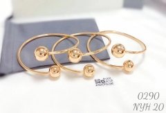 Glossy beads gold bangle set