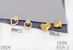 Heart shape gem gold earring