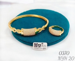 Smooth style gem gold bangle ring set