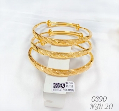 Smooth trendy gold bangle set