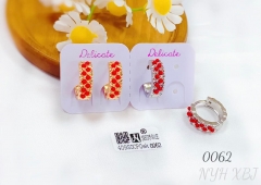 Red beads style shiny earring