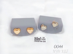 Heart shape polishing stud earring