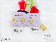 Irregular style gem gold earring