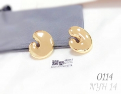 Simple style gold earring