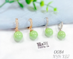 Green beads bright pendant earring