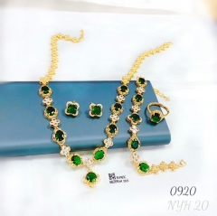 Gorgeous green gem style gold color jewelry set