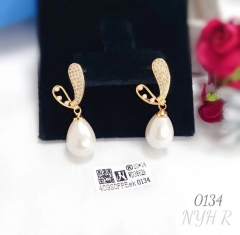 Irregular style gem pearl pendant earring