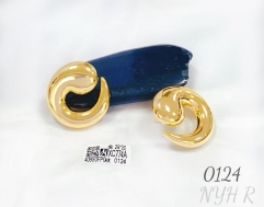 Irregular style smooth gold earring