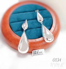 Teardrop Style Pendant Gold/Silver Color Earrings