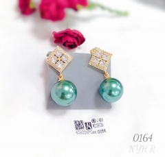 Artificial gemstone exquisite pearl earring