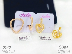 Loop style heart smooth earring