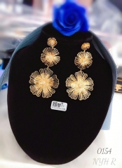 Exquisite flower pendant trendy style stud earring