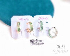 Green zircon shiny earring