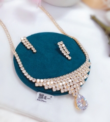 Gorgeous dazzling style high earring necklace