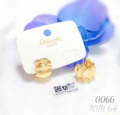 Irregular dazzling gold color earring