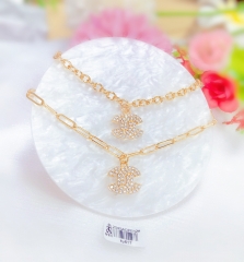 Trendy exquisite shiny necklace