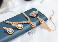 Full diamond exquisite jewelry set