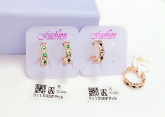 Green whiter/black whiter zircon shiny earring