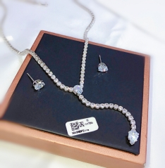 Exquisite shape full diamond earrings and necklace