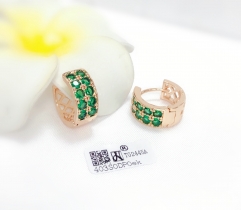 Green zircon dazzling earring