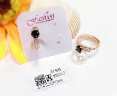 Black zircon shiny earring