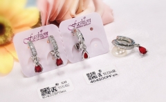 Red zircon pendant shiny earring