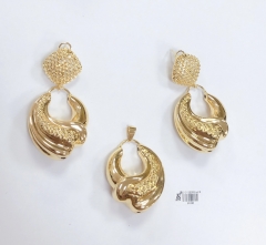 Irregular style shiny earrin pendant