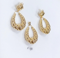 Beads style shiny earring pendant