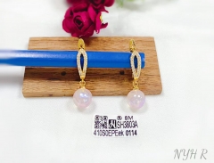 Popluar style pink pearl earring