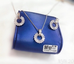 Exquisite dazzling silver/gold color earring necklace set