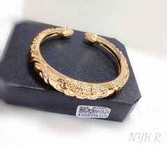 Exquisite bright single bangle