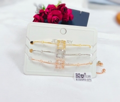 Hollow square model shiny bangle set