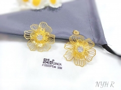 Flower model zircon stud earring