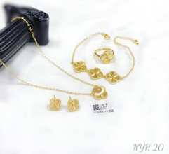 Gold/Silver Color Four-Leaf Clover Lucky Jewelry Set