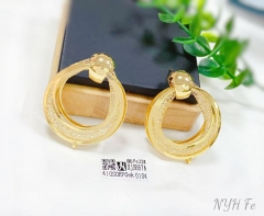 Trendy round arc model stud earring