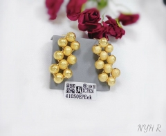 Handmade beads model stud earring