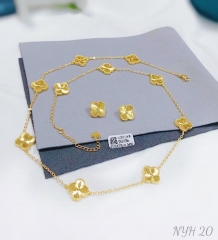 Gold color four leaf clover earring gold/silver color necklace set