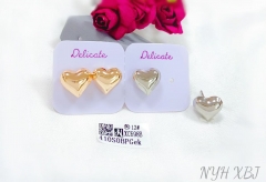 Glossy heart fine stud earring